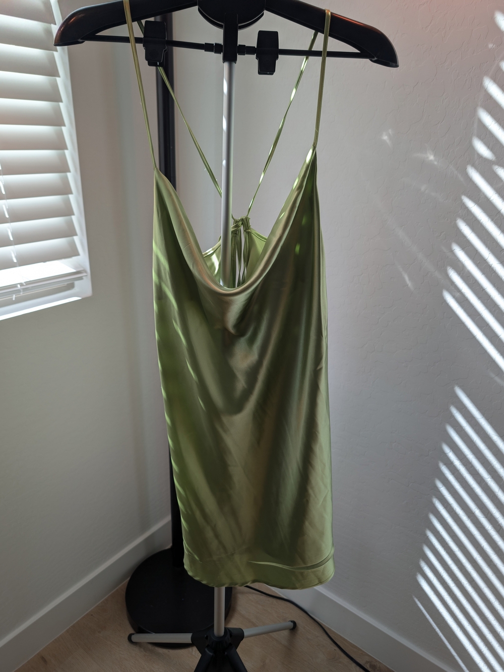 Mini Satin Cowl Neck Slip Dress - Lime🍋‍🟩 Green